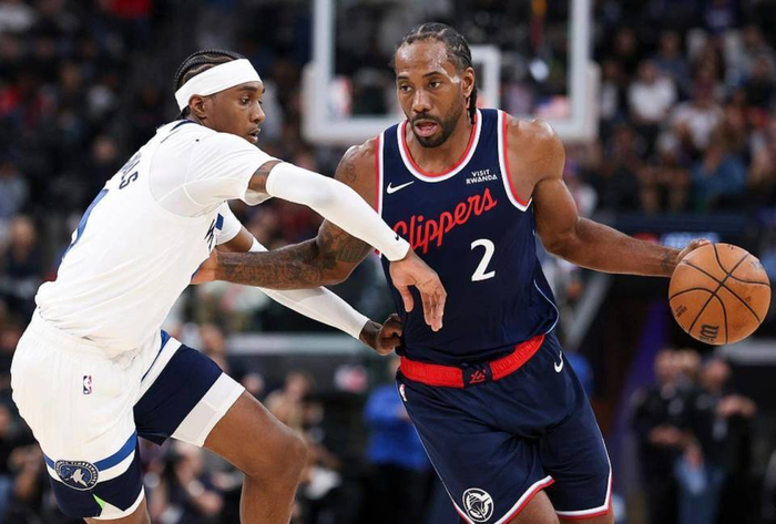 伦纳德创队史纪录伤退 快船主场失利暂列西部第