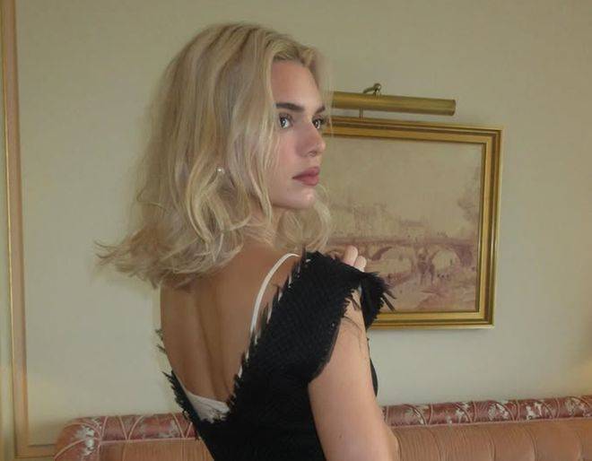 布克与詹娜社交媒体互动引复合猜测