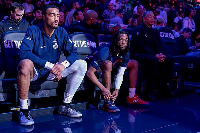 伦纳德绝杀助快船掀翻步行者 科林斯状态低迷成