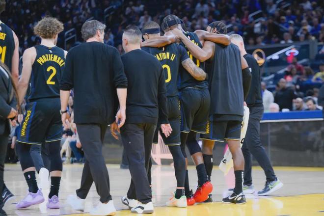 勇士管理层悄然续约邓利维 三年操作引热议